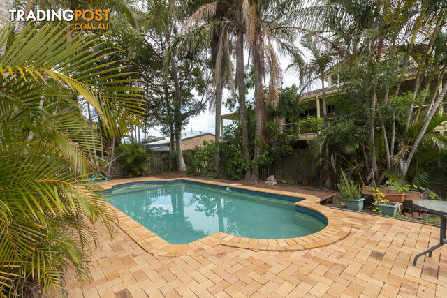 11 Cassia Avenue SCARNESS QLD 4655