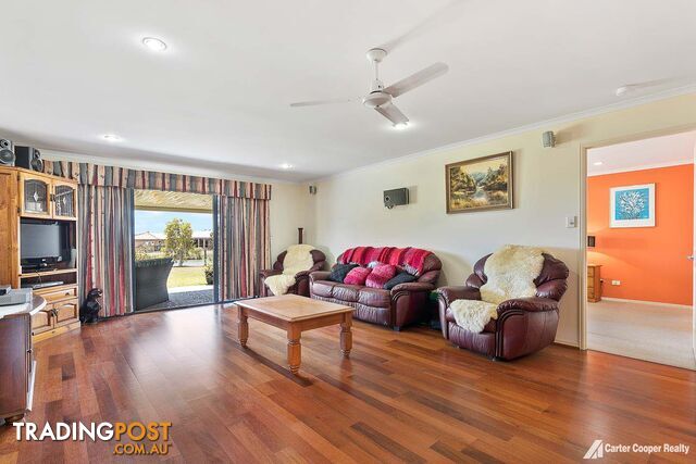 12 Bronton Way POINT VERNON QLD 4655