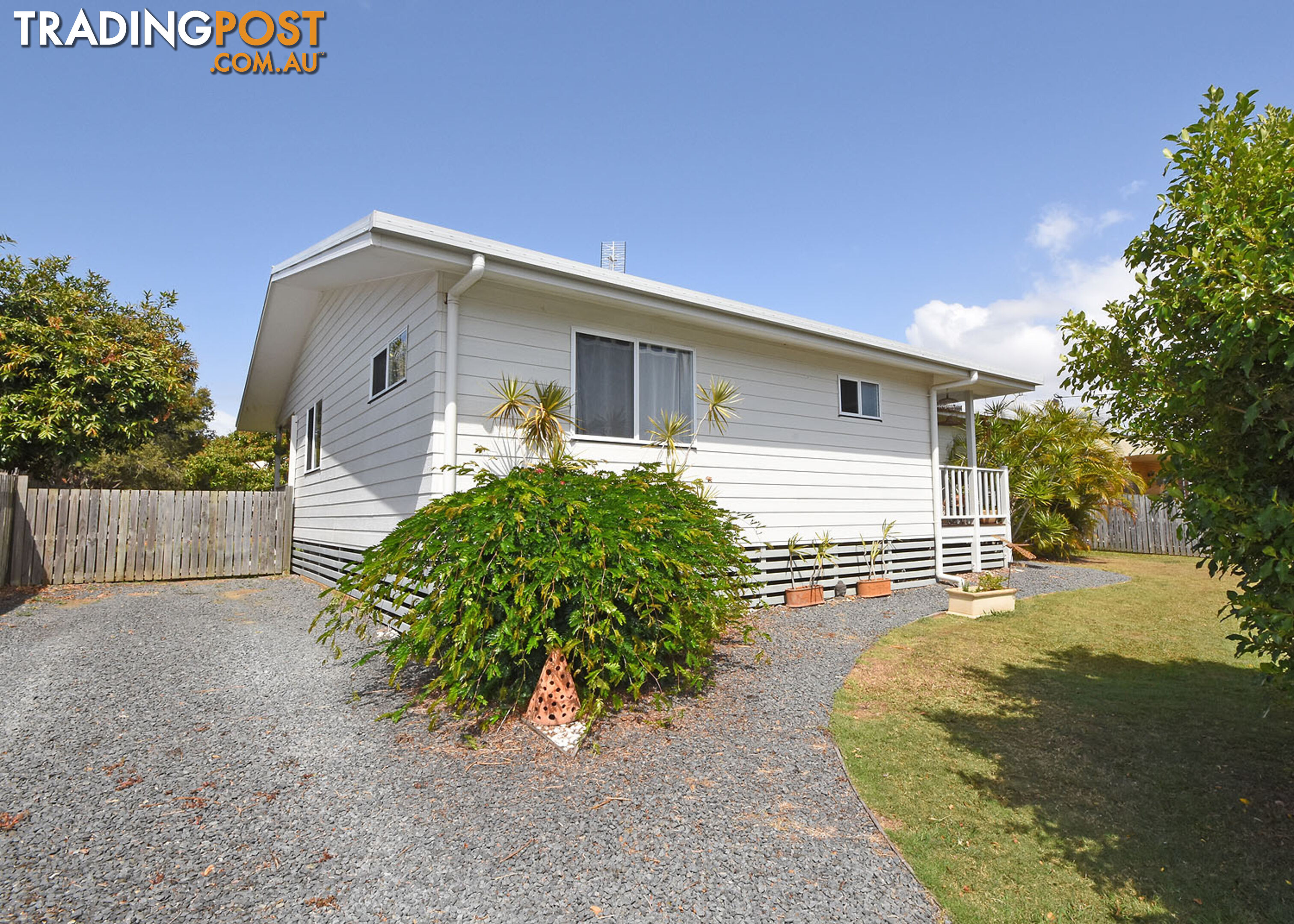 76 Hammond Street URANGAN QLD 4655