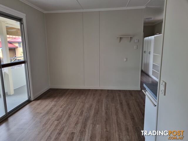5 339 Esplanade SCARNESS QLD 4655