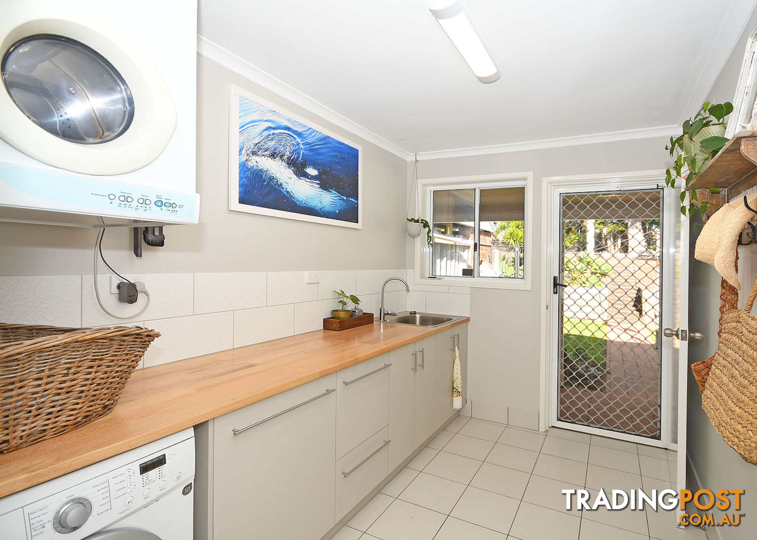 66 Valfern Court DUNDOWRAN QLD 4655