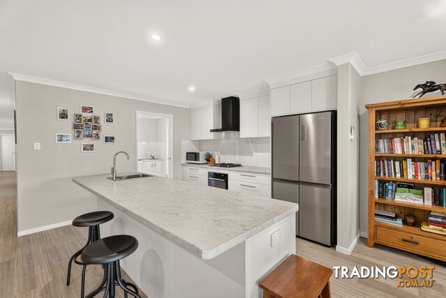 8 View Street TORQUAY QLD 4655 - photo 3 of 22