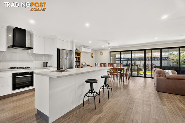 8 View Street TORQUAY QLD 4655 - photo 4 of 22