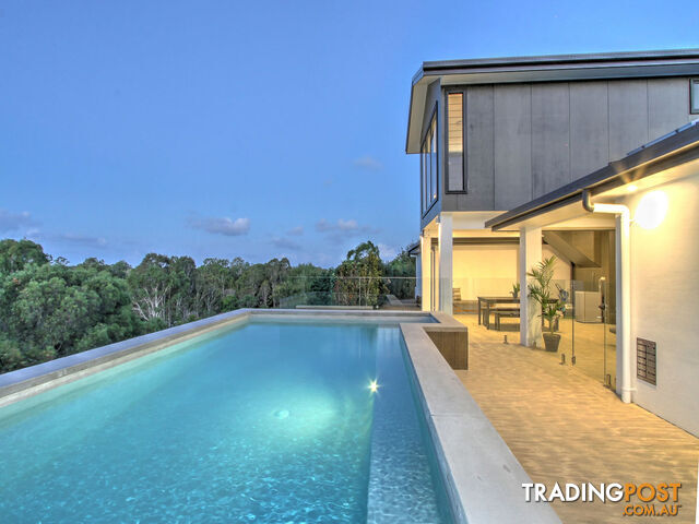 17 Azure Court DUNDOWRAN BEACH QLD 4655