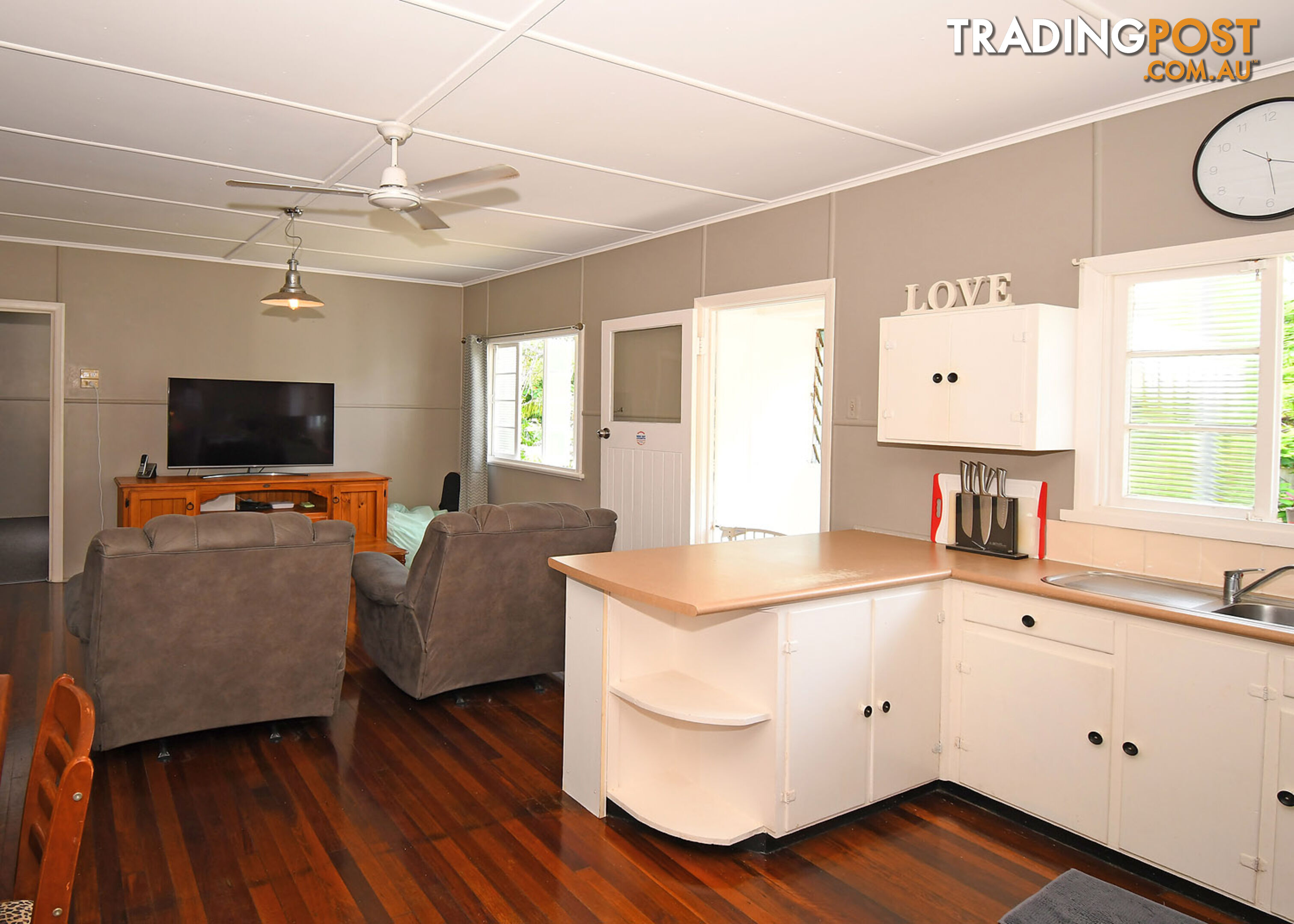 15 Truro Street TORQUAY QLD 4655