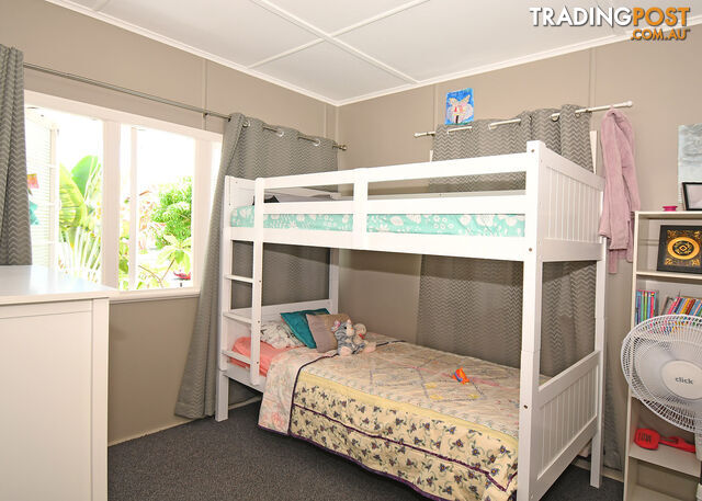 15 Truro Street TORQUAY QLD 4655