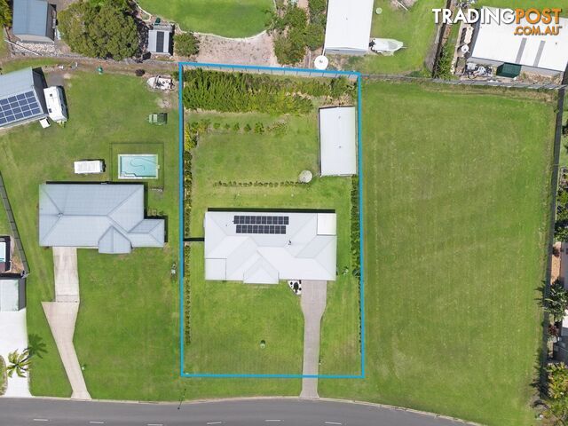 138-140 Cove Boulevard RIVER HEADS QLD 4655 - photo 2 of 21