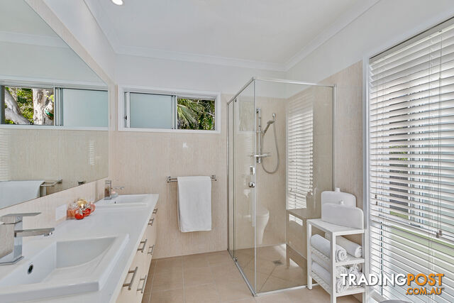 43 Zephyr Street SCARNESS QLD 4655