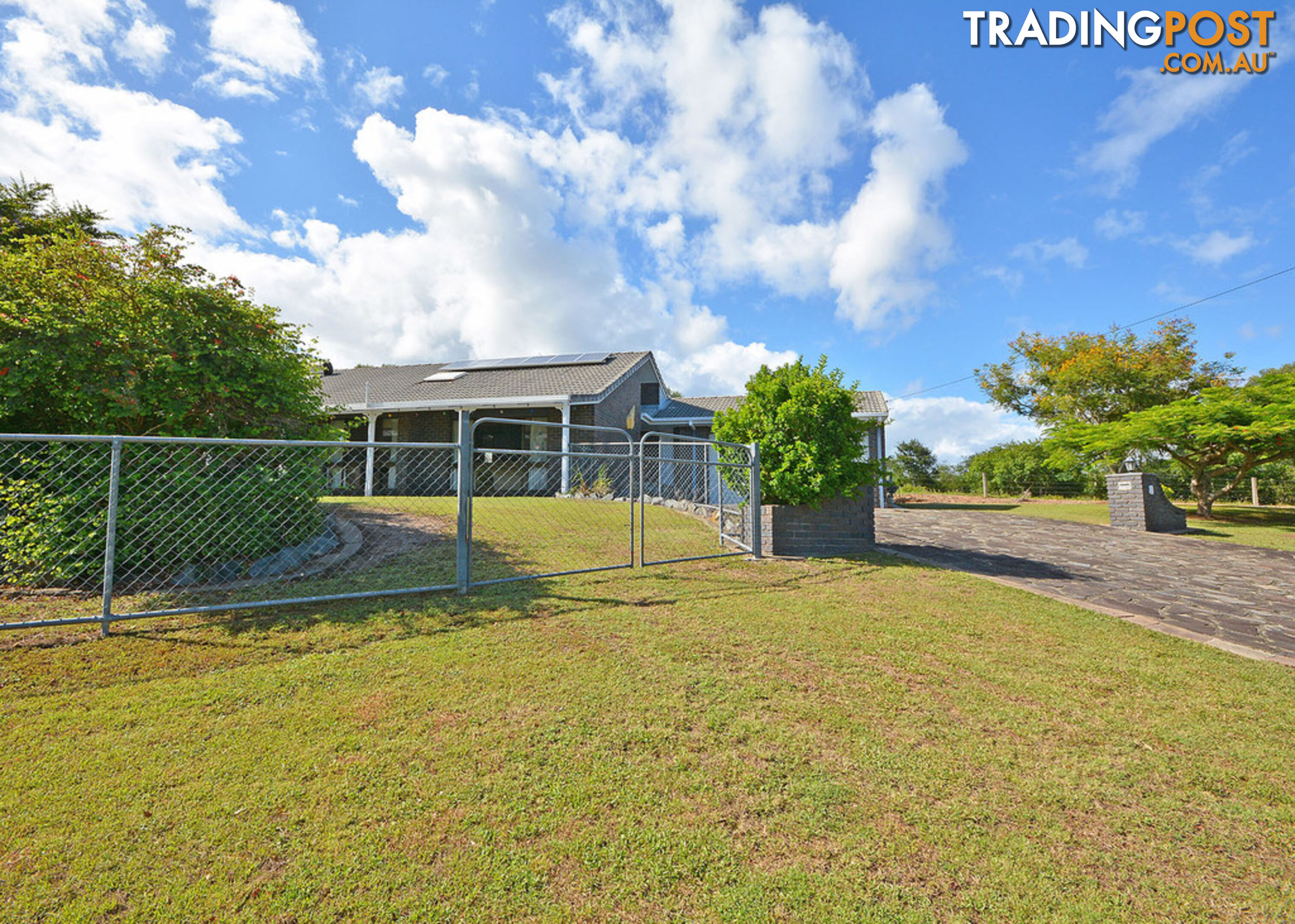 8 Tudor Avenue URRAWEEN QLD 4655