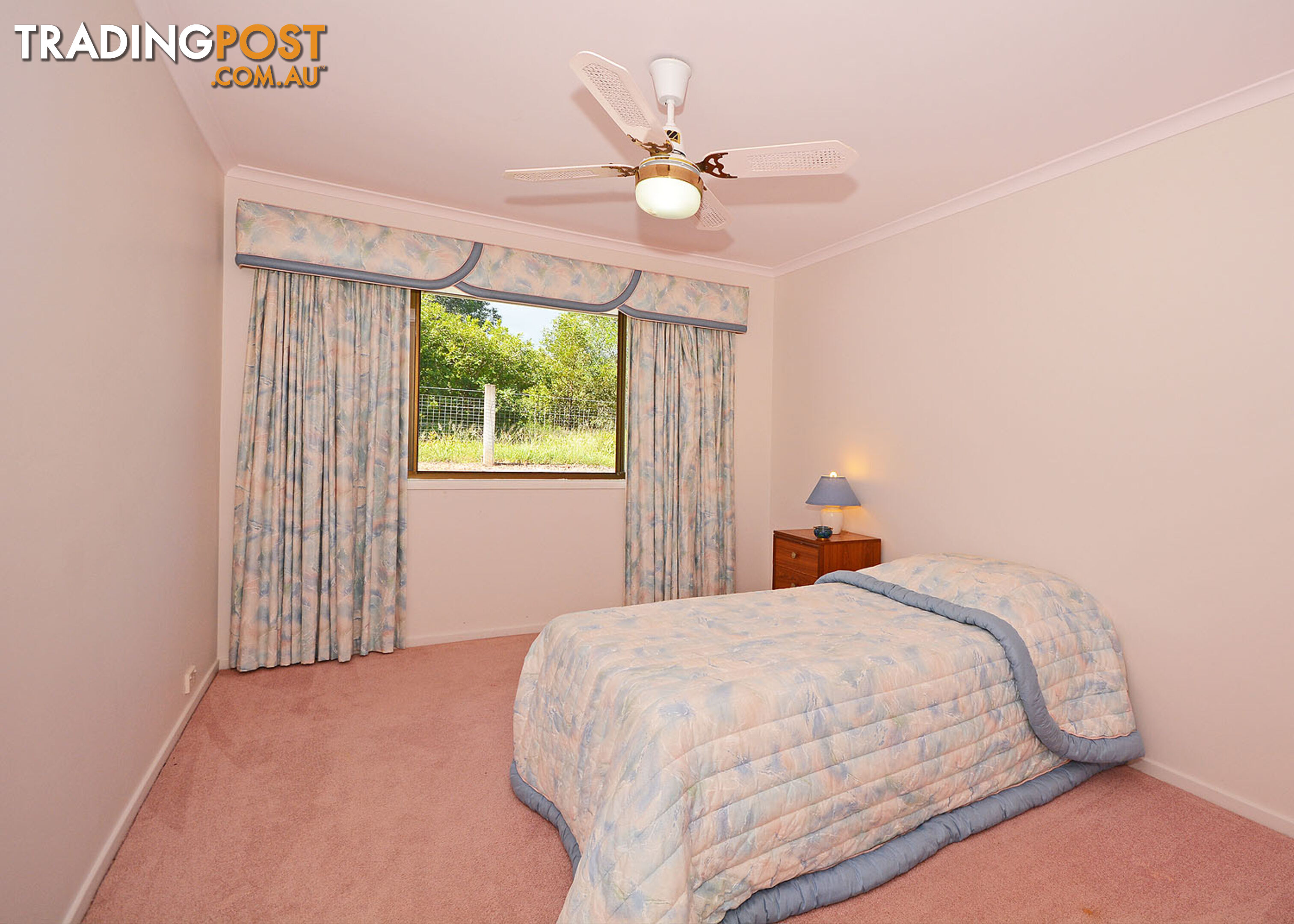 8 Tudor Avenue URRAWEEN QLD 4655