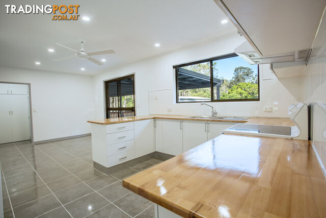 24-26 Carrick Way WONDUNNA QLD 4655