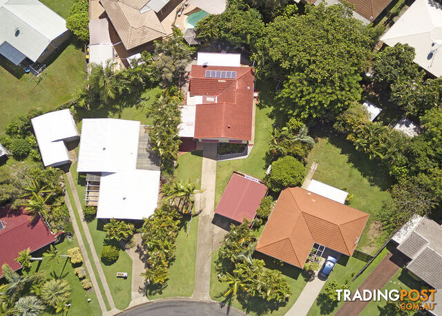 8 Maureen Court POINT VERNON QLD 4655