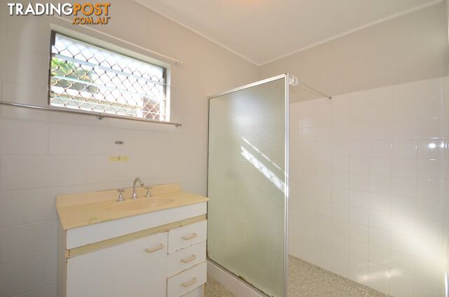 20 Smallwood Street Mooroobool QLD 4870