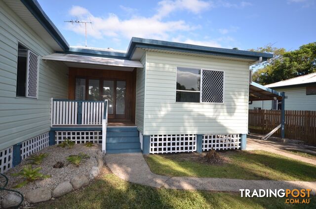 37 Collinson Street Westcourt QLD 4870