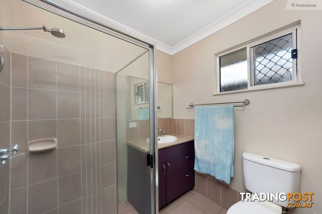 31 Cliffdale Street Bentley Park QLD 4869