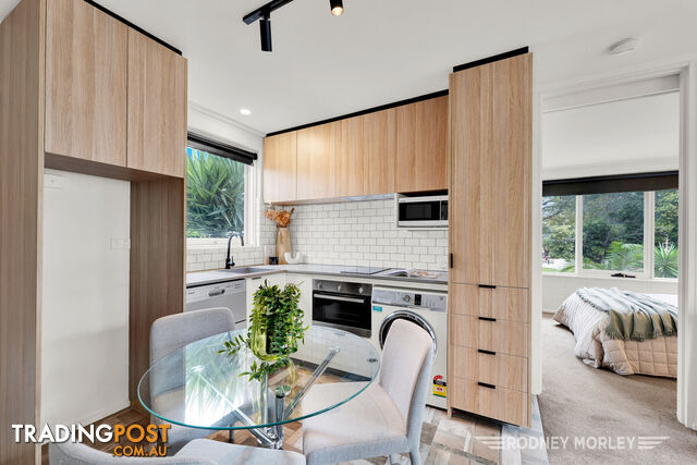 7 26 Park Crescent Caulfield North VIC 3161 - photo 5 of 10