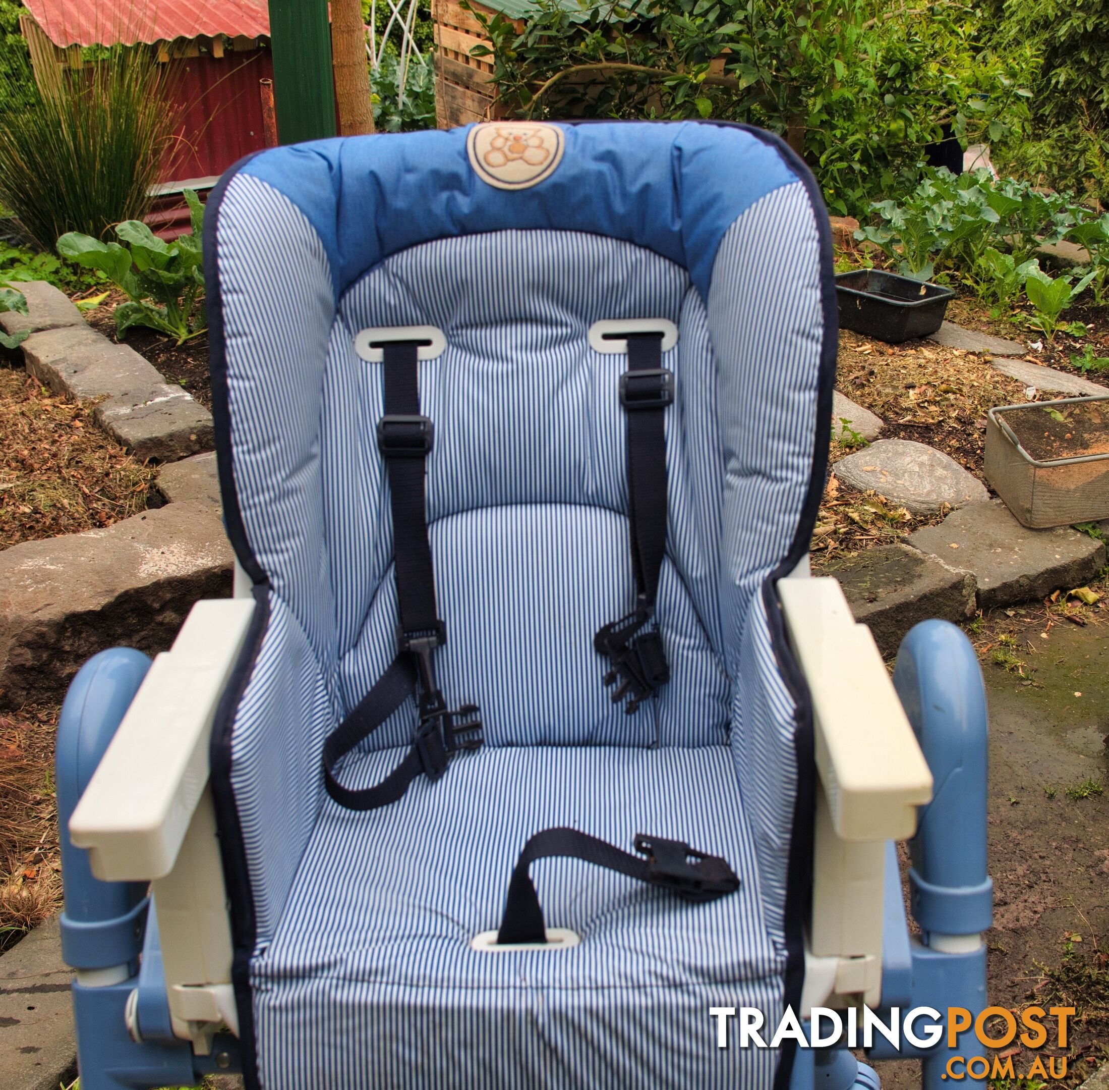 Baby high feeding chair