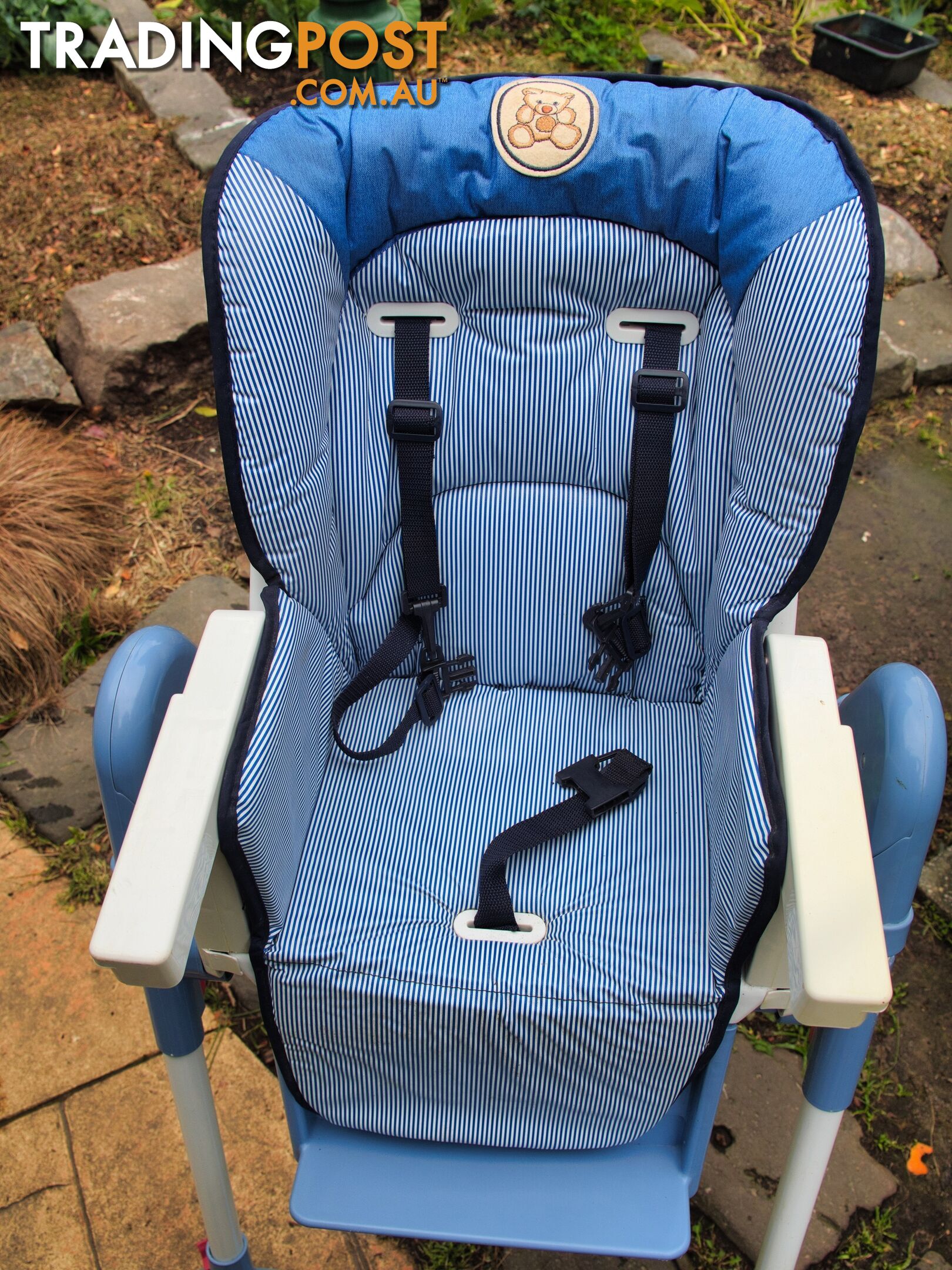 Baby high feeding chair