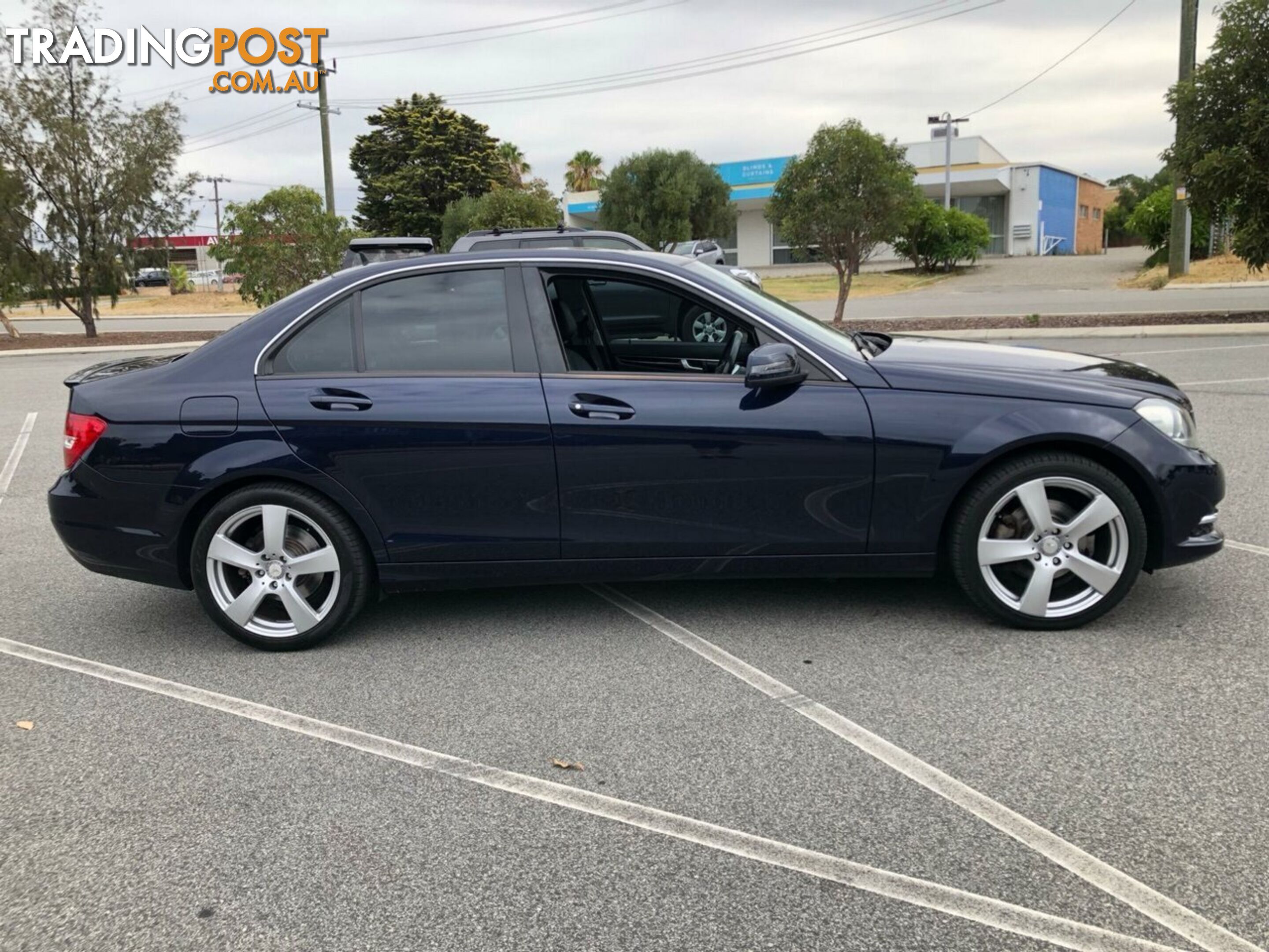 2014 MERCEDES-BENZ C-CLASS C200 7G-TRONIC  ELEGANCE W204 MY14 SEDAN