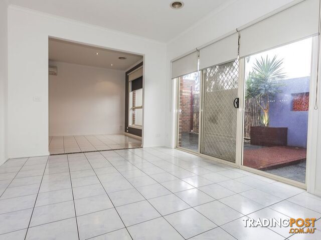 Unit 2/11 Malvern Avenue TULLAMARINE VIC 3043