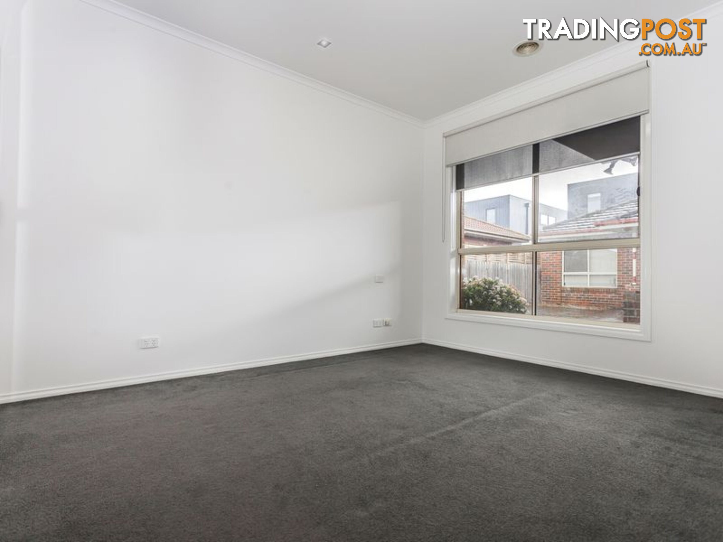 Unit 2/11 Malvern Avenue TULLAMARINE VIC 3043