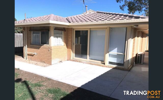 16 Strathconnon Square TULLAMARINE VIC 3043