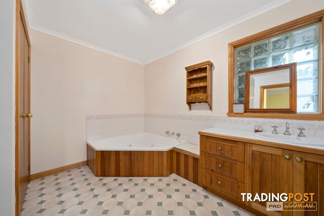 1 Olinka Court CARLTON TAS 7173