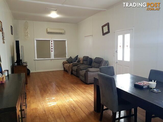 18 Hilton Road MOUNT ISA QLD 4825