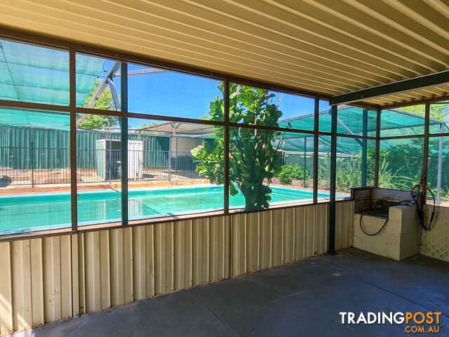 1 Wright Road MOUNT ISA QLD 4825