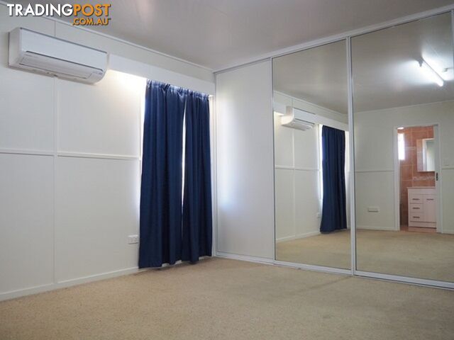 4 Urquhart Street MOUNT ISA QLD 4825