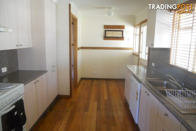 16 Twenty First Avenue MOUNT ISA QLD 4825