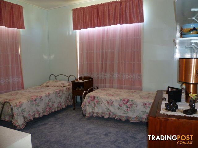 2 Sapphire Street MOUNT ISA QLD 4825