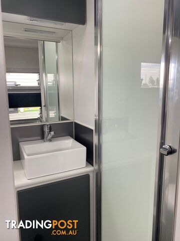 21Â6Â TRIDENT PALLADIUM FAMILY BUNK CARAVAN WITH ENSUITE - photo 5 of 11