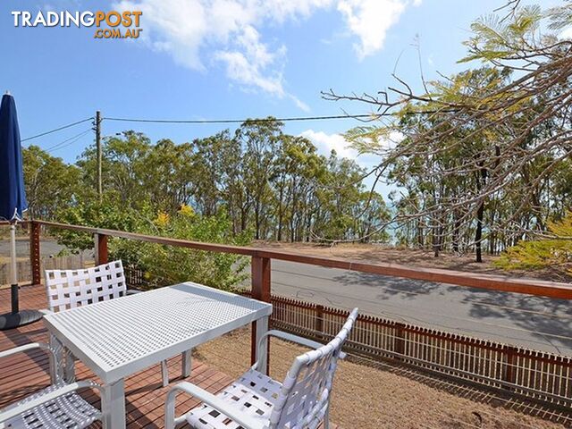 40 Esplanade POINT VERNON QLD 4655