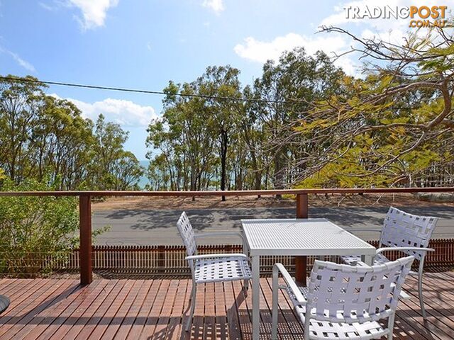 40 Esplanade POINT VERNON QLD 4655