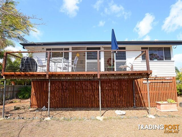 40 Esplanade POINT VERNON QLD 4655