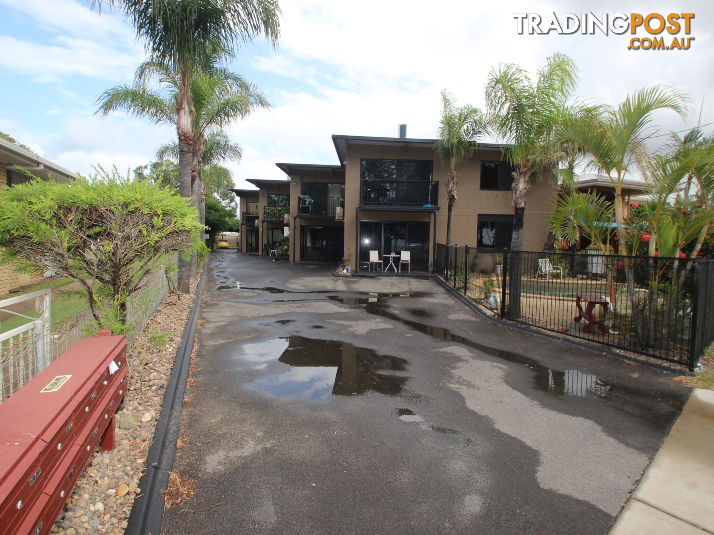 Unit 2/494 Esplanade TORQUAY QLD 4655