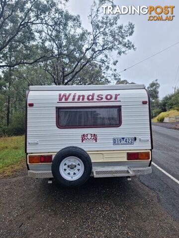 2005 17.5 ft tandem axle Windsor Seaview