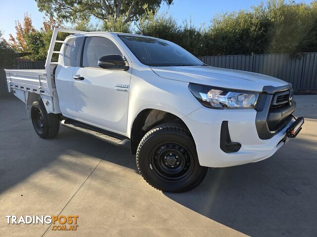 2021 TOYOTA HILUX SR GUN126R-4X4-DUAL-RANGE EXTENDED CAB CAB CHASSIS