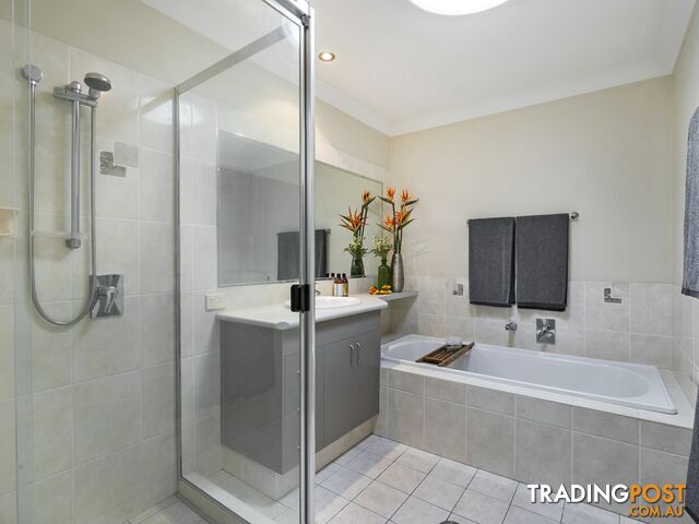 10 Bielby Road KENMORE HILLS QLD 4069