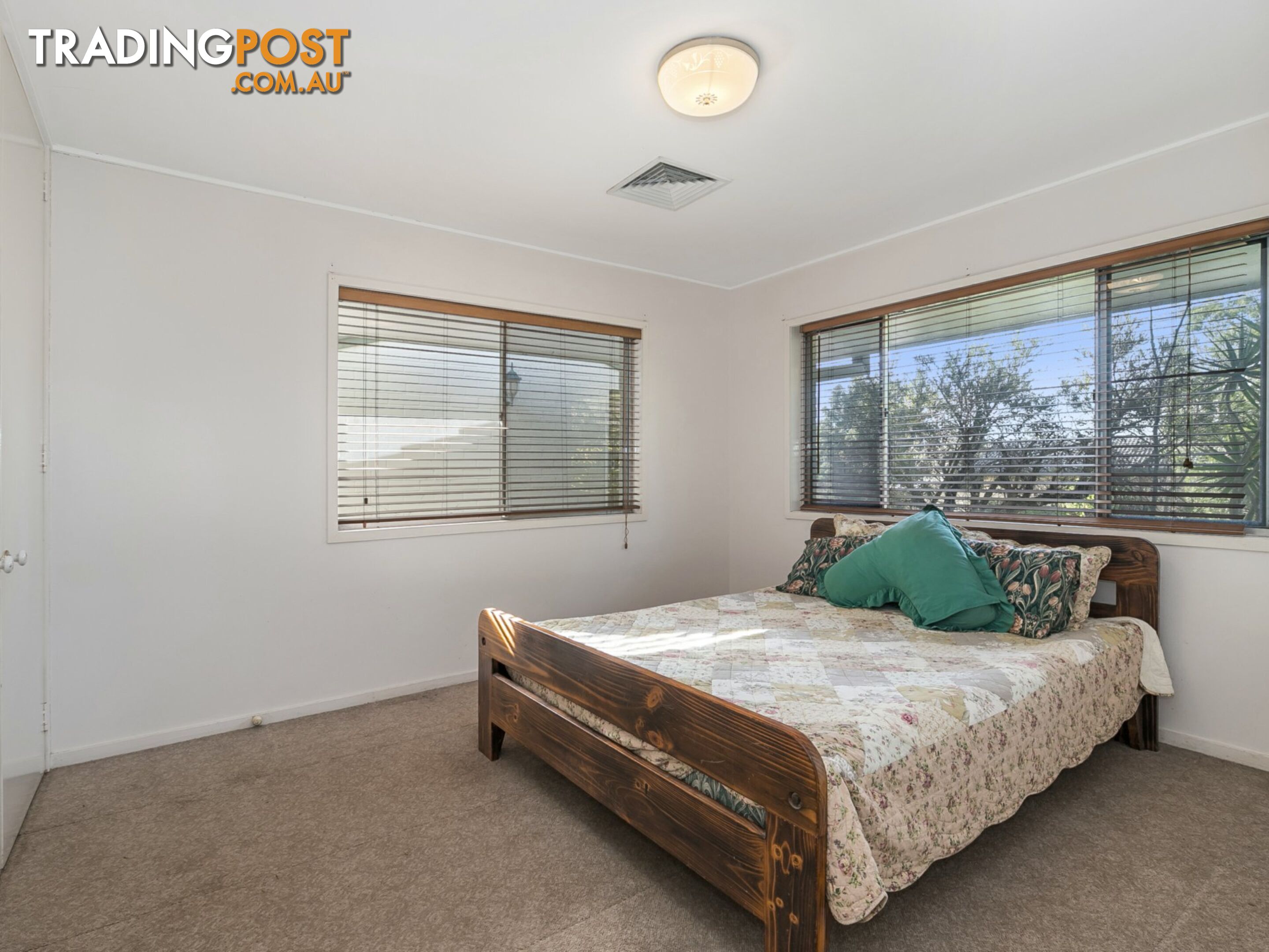 21 Roxburgh Street KENMORE QLD 4069