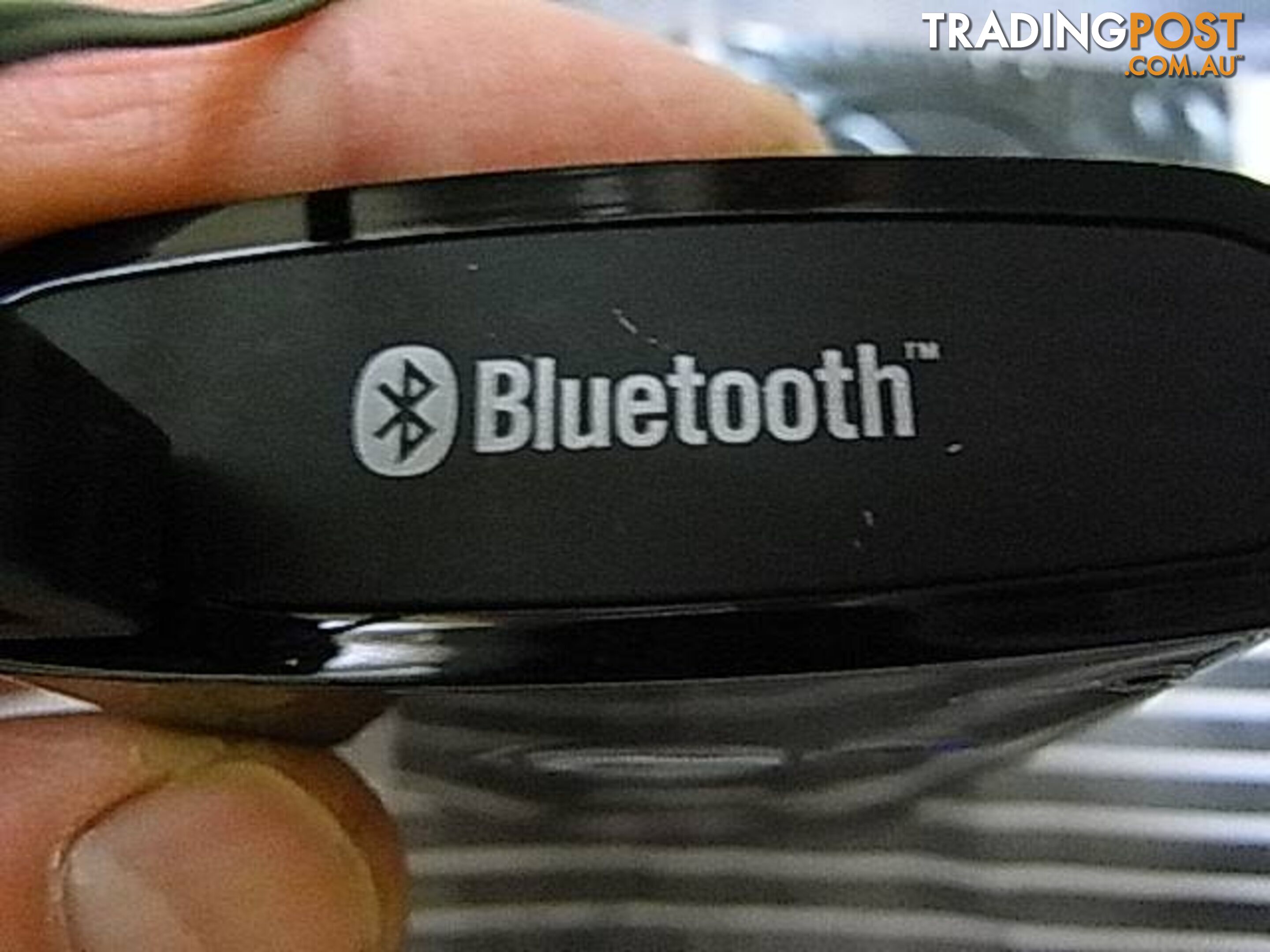 BlueAnt Supertooth 3 N15417 (model BTSVBC3) Bluetooth hands-free