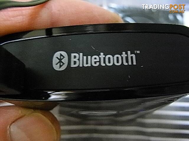 BlueAnt Supertooth 3 N15417 (model BTSVBC3) Bluetooth hands-free