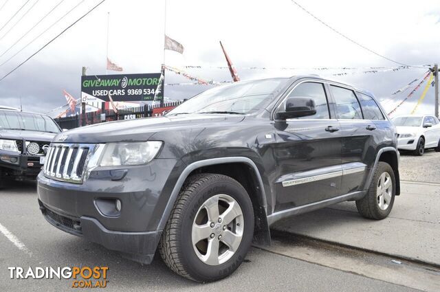 2011 JEEP GRAND CHEROKEE LAREDO (4X4) WK WAGON - photo 4 of 19