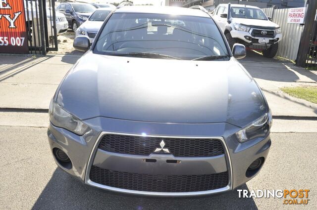 2012 MITSUBISHI OUTLANDER LS (4X4) ZJ WAGON - photo 5 of 20