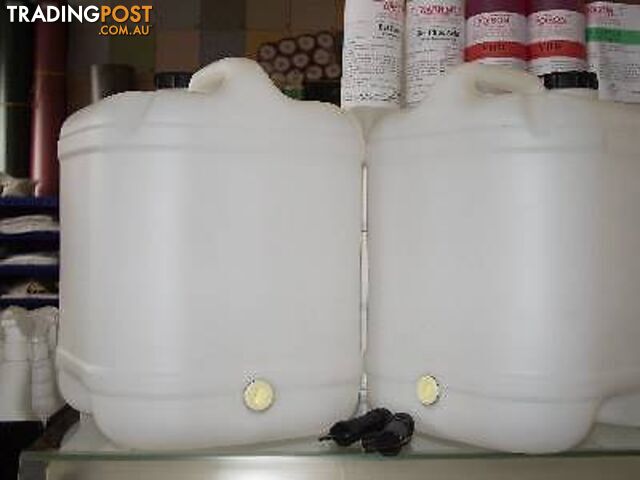 WATER CONTAINER 20 LITRE WITH TAP SOLID PLASTIC