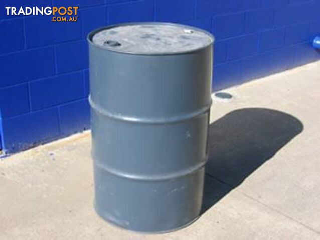 200 LITRE STEEL DRUMS FOR FUEL, OIL, WATER - CLOSED TOP