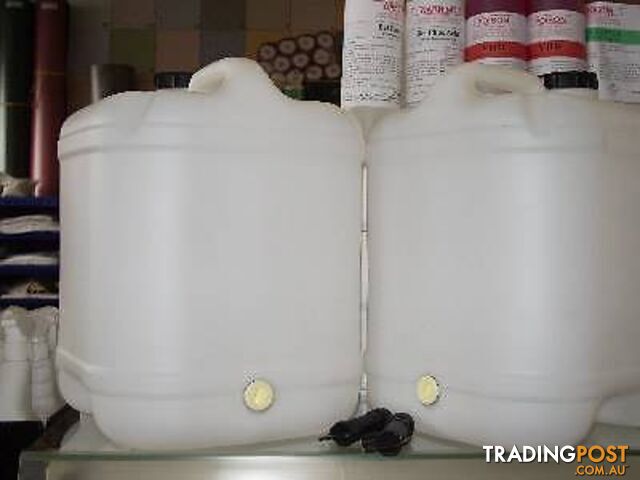 20 LITRE PLASTIC HEAVY DUTY BUCKET. NEW AUSTRALIAN MADE - photo 2 of 8