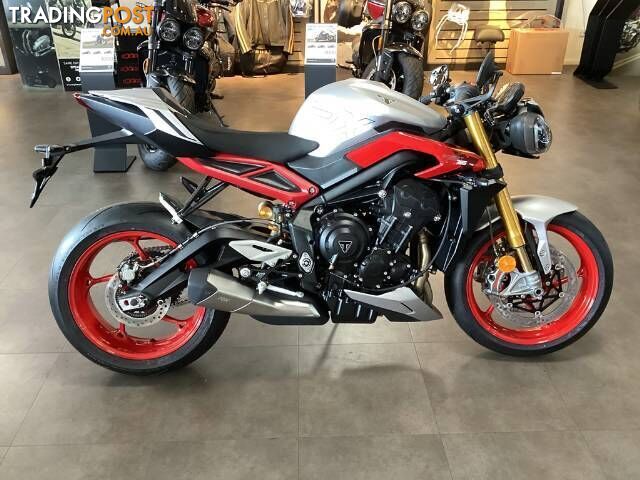 2026 TRIUMPH STREET TRIPLE 765 RX ROAD STREET TRIPLE