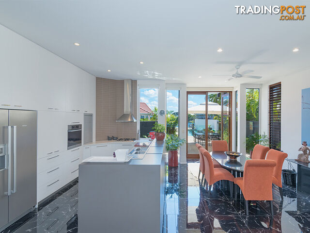 2 Topsails Place NOOSAVILLE QLD 4566